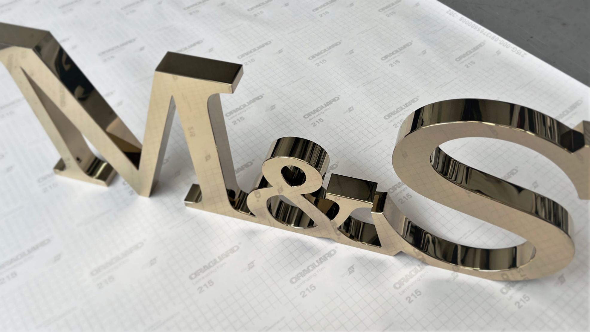 litery na stół weselny, złote inicjały, metalowe litery 3D